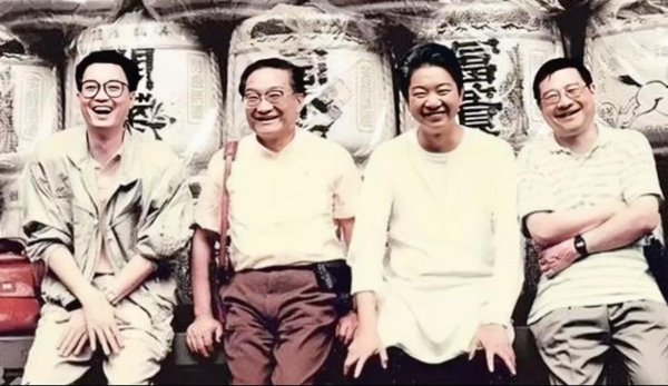 配资交易宝 四大才子已逝, 那些年追过的香港文化记忆永不褪色!