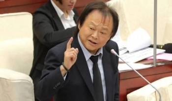 国信配资 2026蒋万安对手可能是他？蓝议员：王世坚威胁度最高